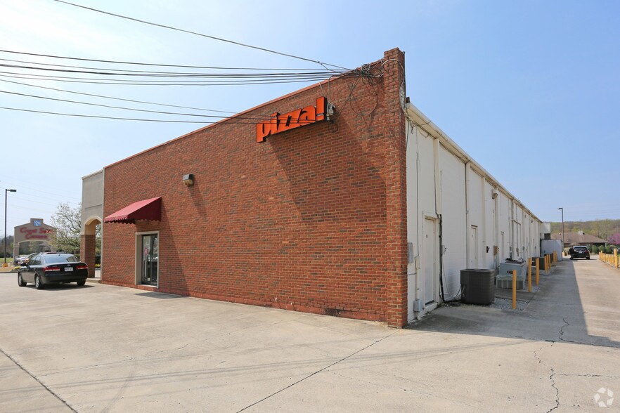 More Photos Of 10300 Bailey Cove Rd, Huntsville Storefront For Lease