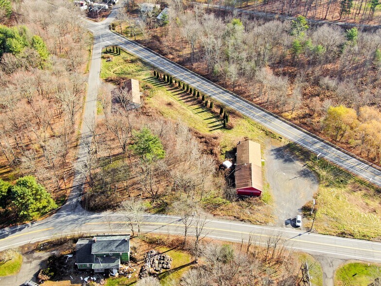 More Photos Of 8 Rt 32A, Saugerties Service Station For Sale