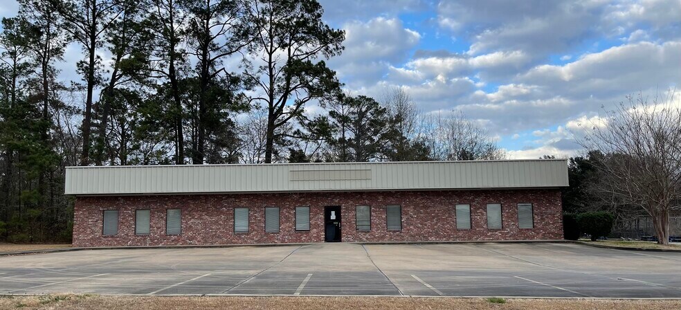Primary Photo Of 110 1/2 Northgate Rd, Natchez Warehouse For Sale