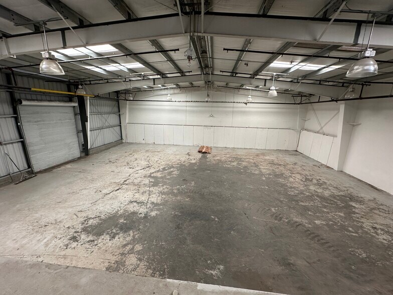 More Photos Of 1405 Van Dyke Ave, San Francisco Industrial For Sale