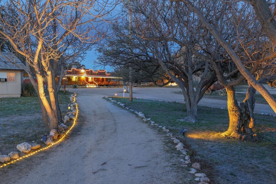 More Photos Of 4190 Dragoon Rd, Dragoon Hotel For Sale