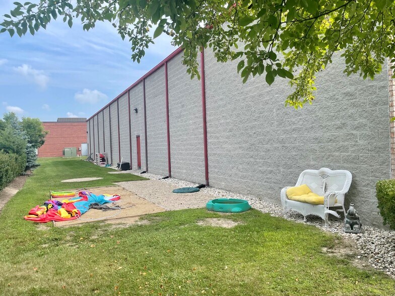 More Photos Of 27825 Irma Lee Cir, Lake Forest Warehouse For Sale