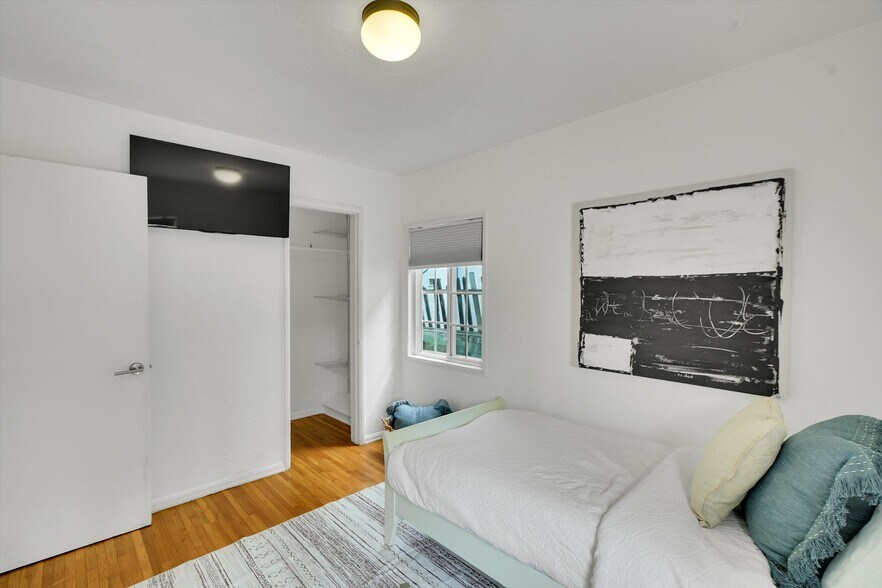 More Photos Of 828 Hill St, Santa Monica Apartments For Sale