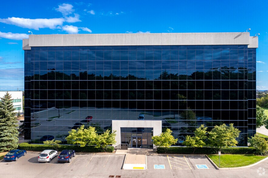 More Photos Of 1235 N Service Rd W, Oakville Office For Lease