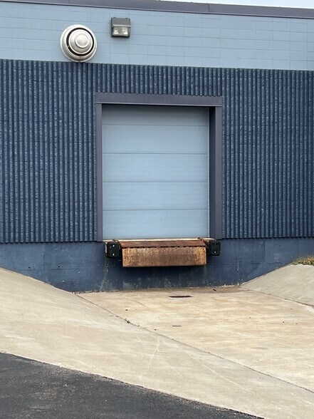 More Photos Of 310 W South St, Rice Lake Manufacturing For Lease