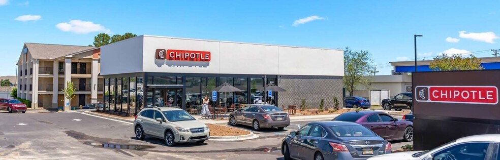 More Photos Of 836 E County Line Rd, Ridgeland Restaurant For Sale