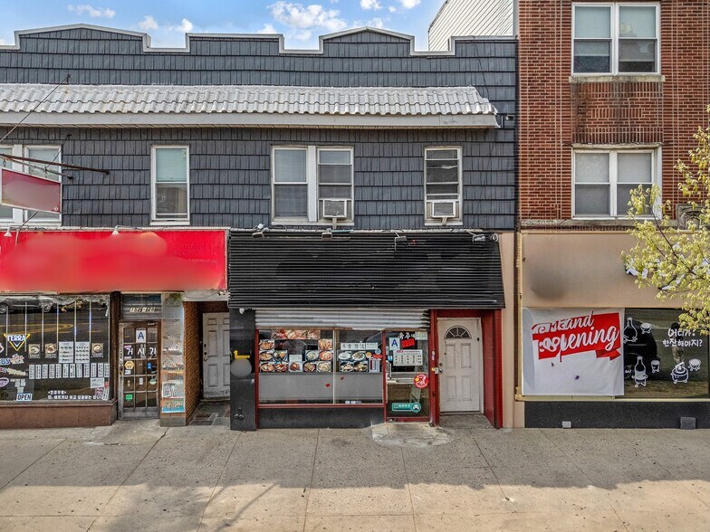 More Photos Of 15226-15228 Northern Blvd, Flushing General Retail For Sale