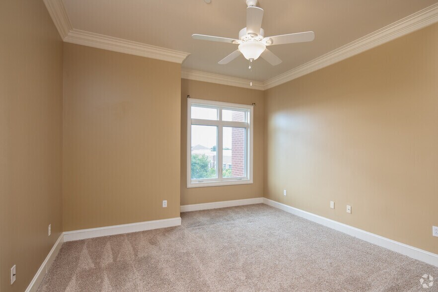 More Photos Of 820 N Thompson Ln, Murfreesboro Apartments For Sale