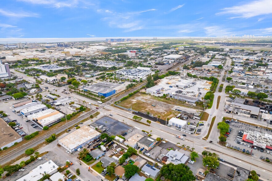 More Photos Of , Fort Lauderdale General Retail For Sale