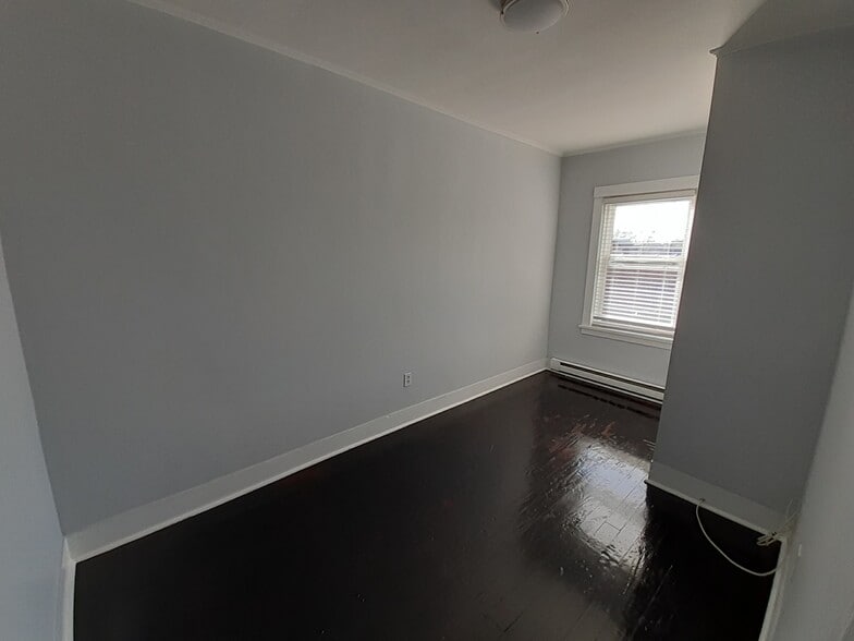 More Photos Of 9 N Broadway, Schenectady Storefront Retail Residential For Sale