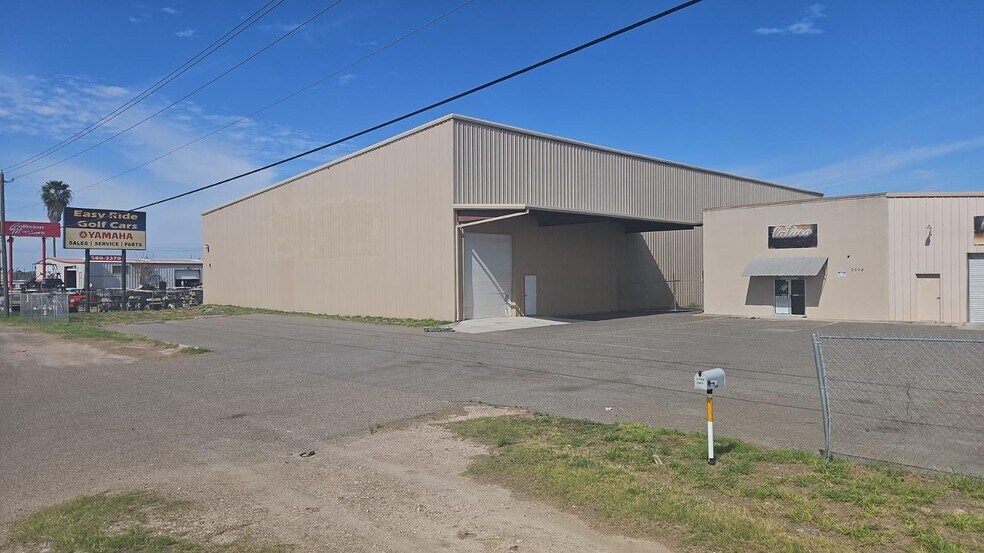More Photos Of 2506 W Exprwy 83, Mission Warehouse For Sale