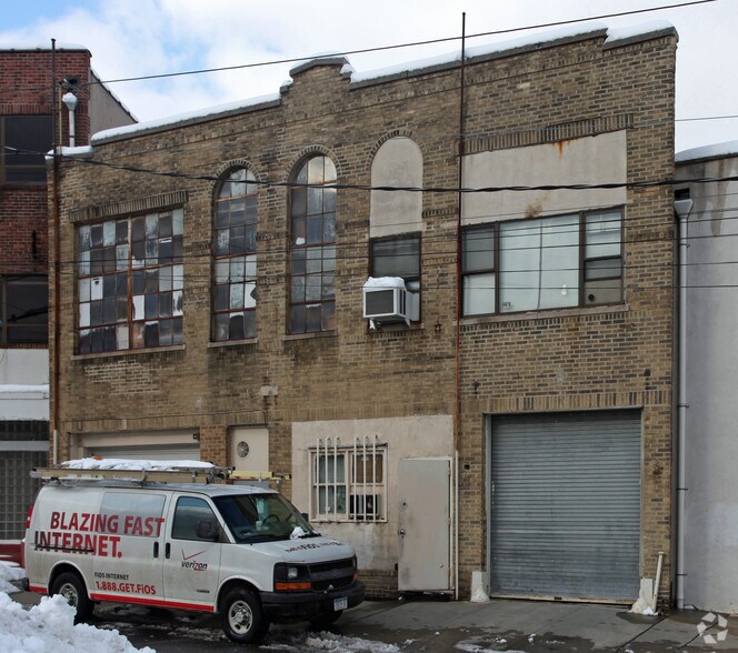 More Photos Of 13 Elm Ave, Mount Vernon Warehouse For Sale