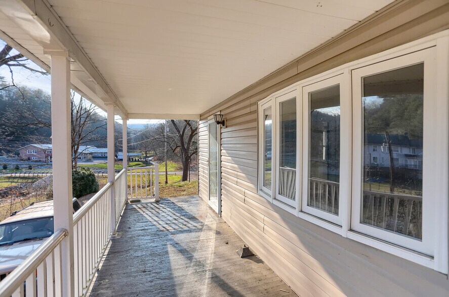 More Photos Of 703 Dauva Luch Rd, Herndon Land For Sale