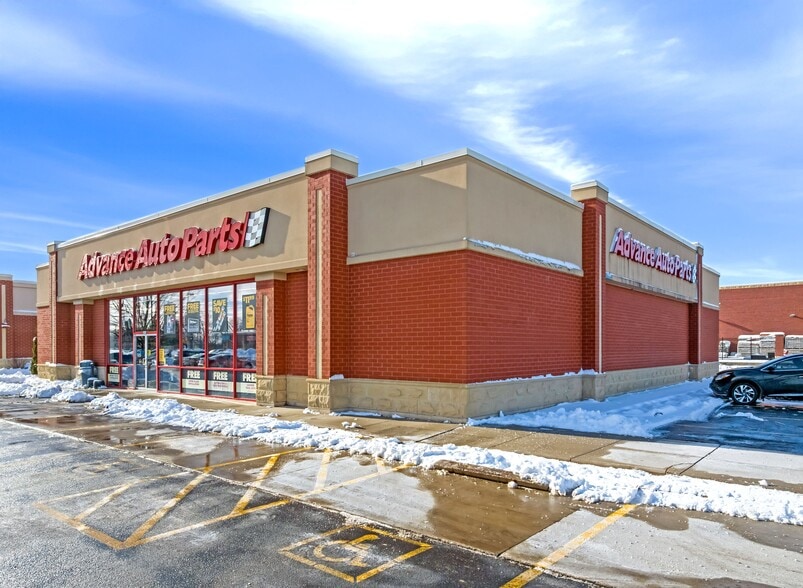 More Photos Of 2820 S Business Dr, Sheboygan Freestanding For Sale