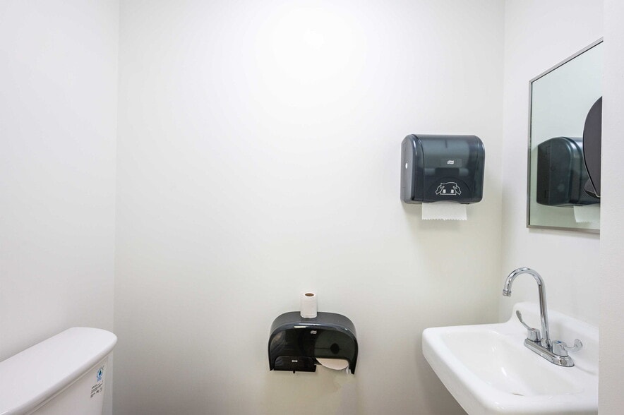 More Photos Of 6719 Gall Blvd, Zephyrhills Medical For Sale