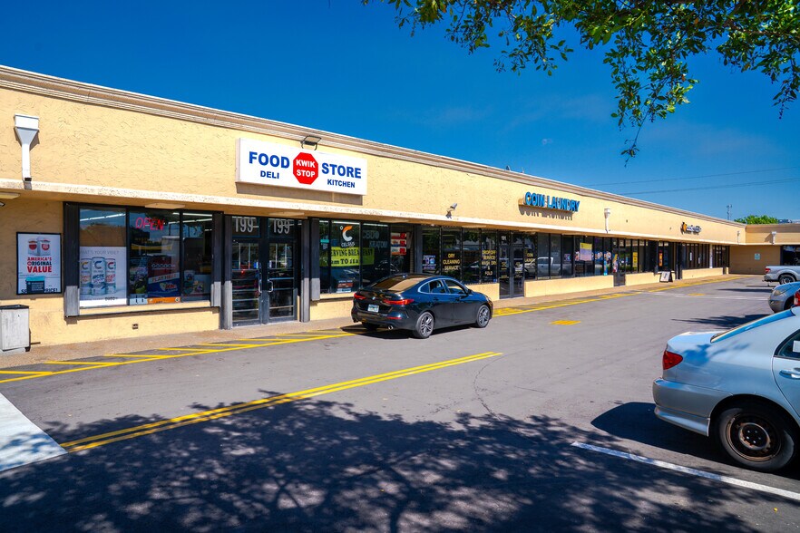 More Photos Of 159-199 W Hillsboro Blvd, Deerfield Beach Unknown For Lease