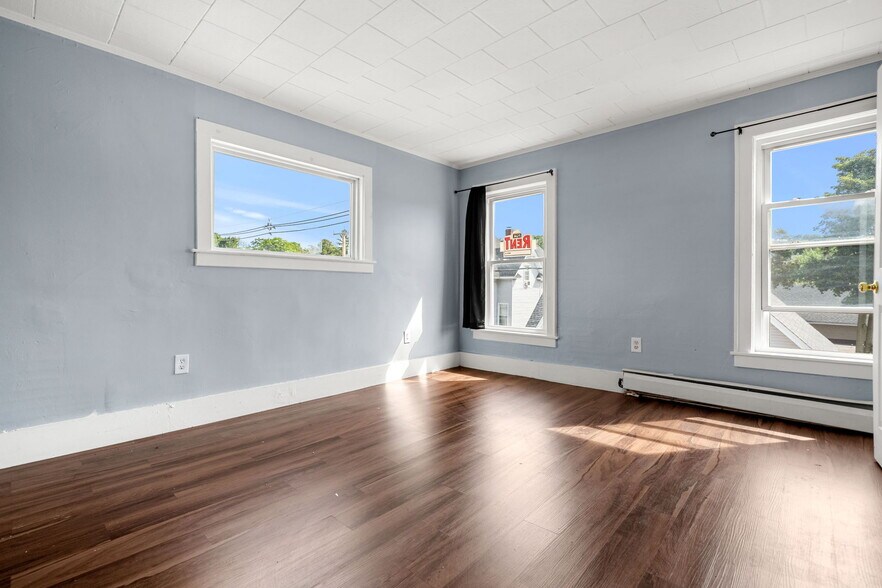 More Photos Of 492-494 Wilson St, Manchester Apartments For Sale