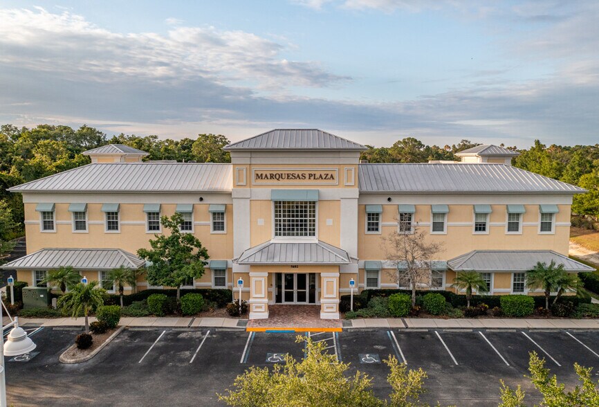 More Photos Of 5602 Marquesas Cir, Sarasota Office For Lease