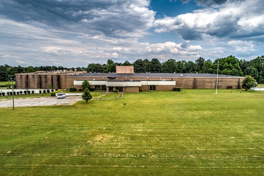 More Photos Of 1664 Sharon Rd, Washington Warehouse For Sale