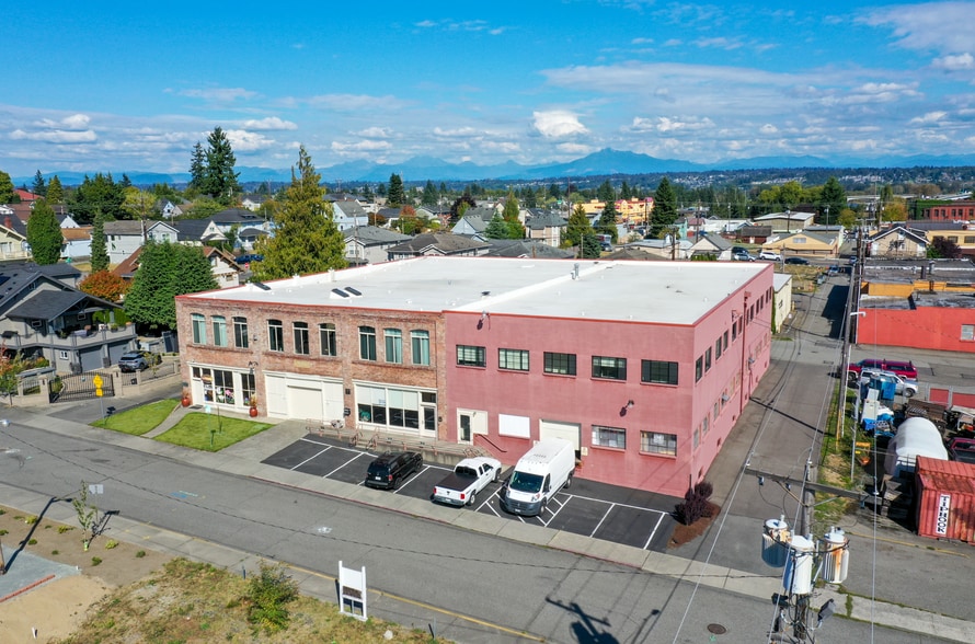 More Photos Of 2815 Baker Ave, Everett Light Manufacturing For Sale