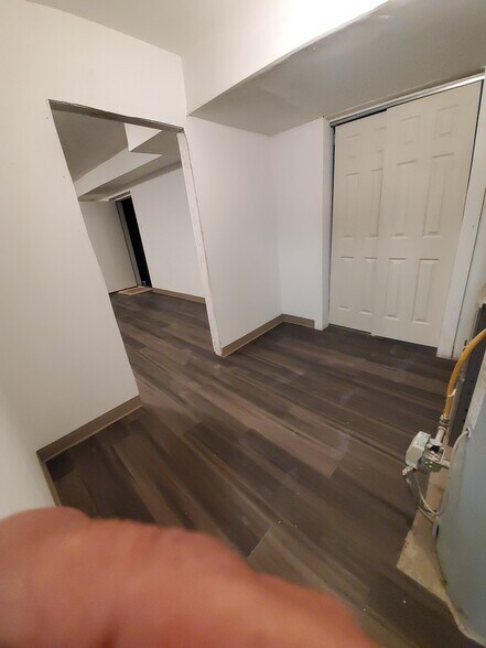 More Photos Of 4926 Marlboro Pike, Capitol Heights General Retail For Lease