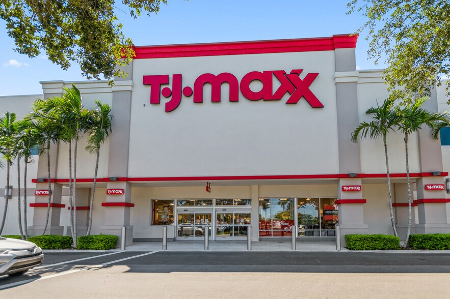 More Photos Of 1900-2001 Federal Hwy, Pompano Beach Unknown For Sale