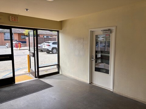 More Photos Of 482 Alvarado St, Monterey Storefront Retail Office For Lease