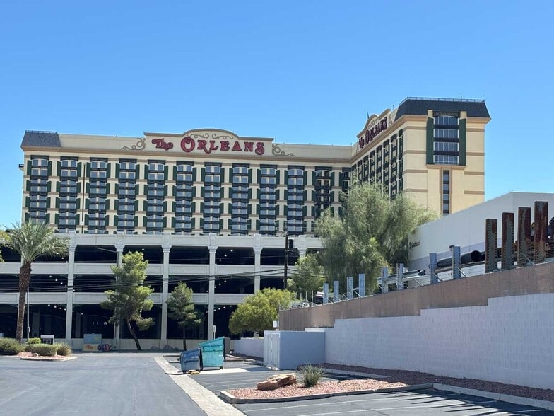 More Photos Of 4701 Cameron St, Las Vegas Warehouse For Lease