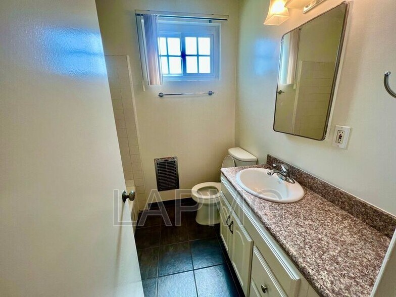 More Photos Of 8130 Norton Ave, West Hollywood Apartments For Sale