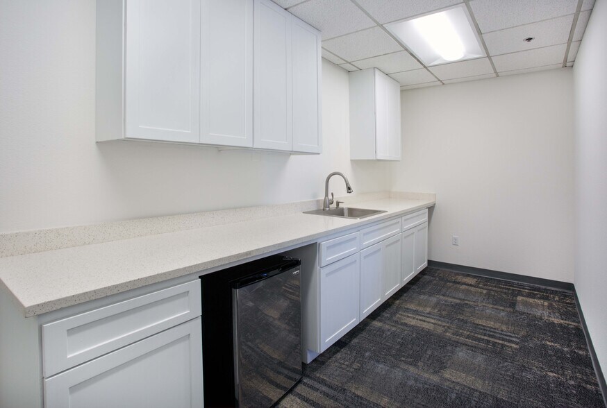 More Photos Of 1701 Novato Blvd, Novato Office For Lease