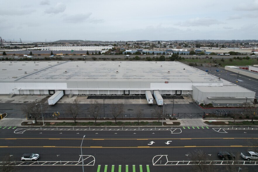 More Photos Of 211-213 W Cutting Blvd, Richmond Warehouse For Lease
