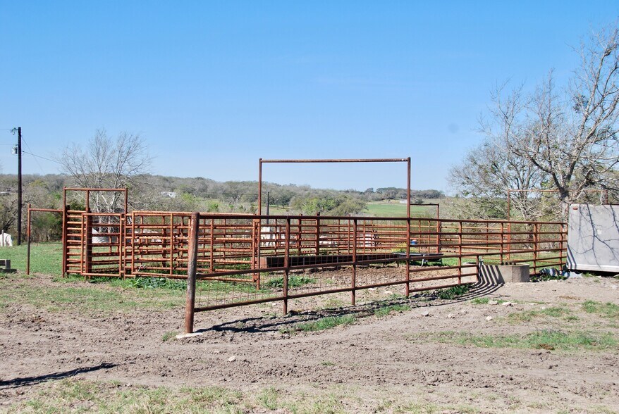 More Photos Of TBD State Highway 95, Moulton Land For Sale