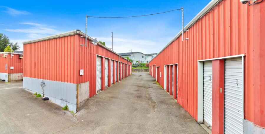 More Photos Of 1530 E Marine View Dr, Everett Self Storage For Sale