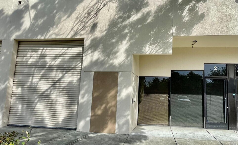 More Photos Of 1130 Industrial Ave, Petaluma Light Manufacturing For Sale