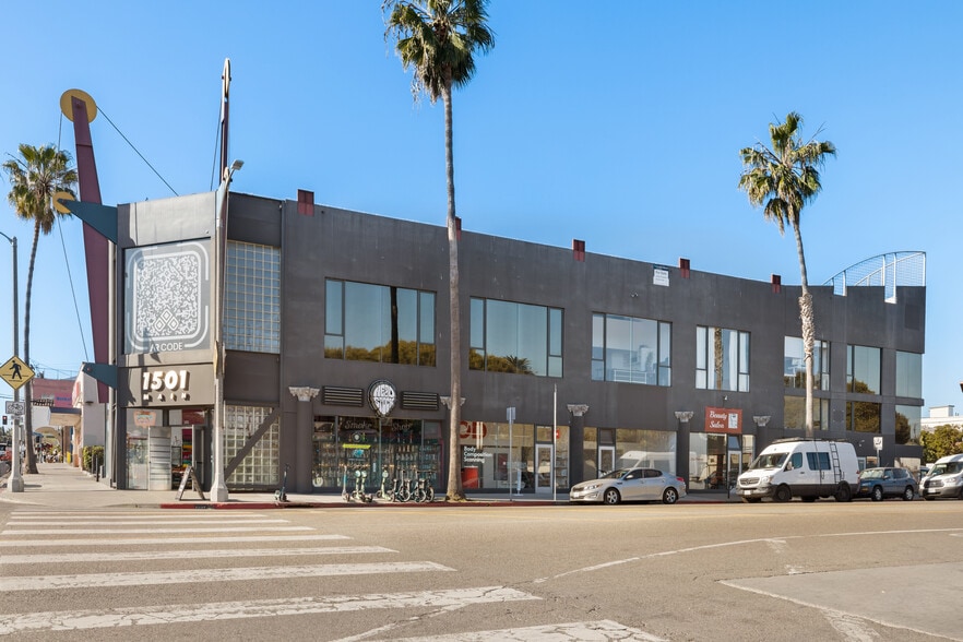 Primary Photo Of 1501 Main St, Venice Storefront Retail Office For Lease
