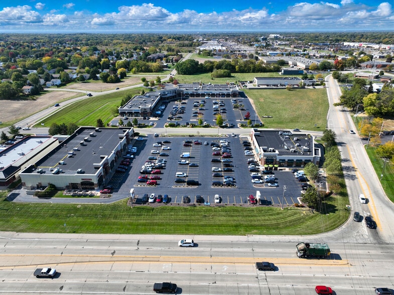 More Photos Of 713-751 S Perryville Rd, Rockford Storefront For Lease