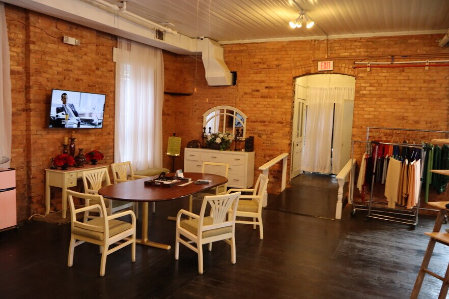 More Photos Of 108 NW Main St, Easley General Retail For Sale