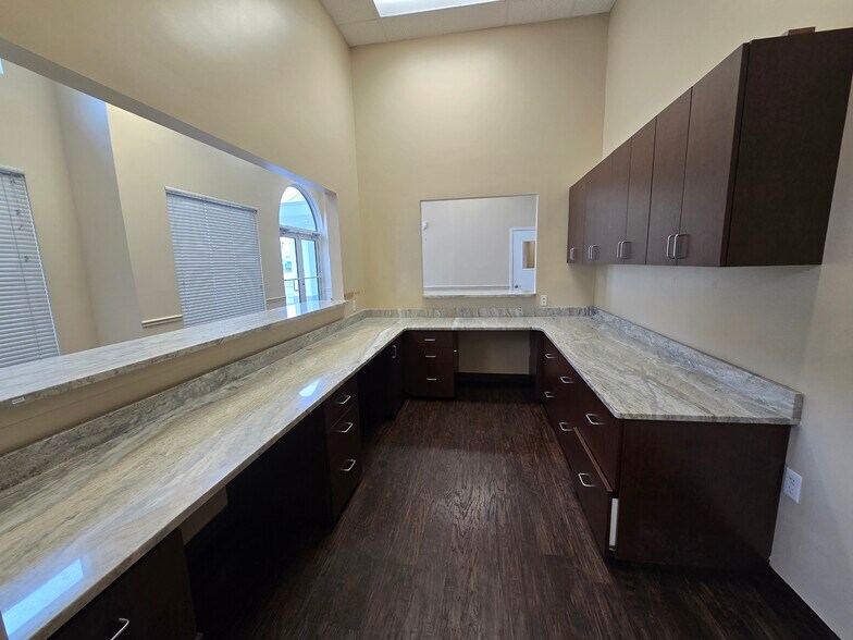 More Photos Of 3515 Del Prado Blvd S, Cape Coral Medical For Lease