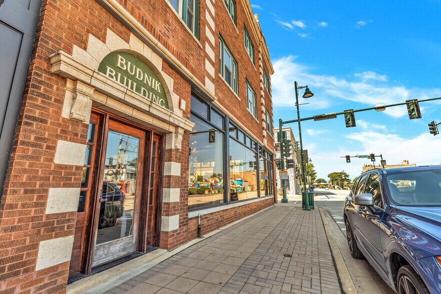 More Photos Of 400 Main St, Lemont Storefront Retail Residential For Sale