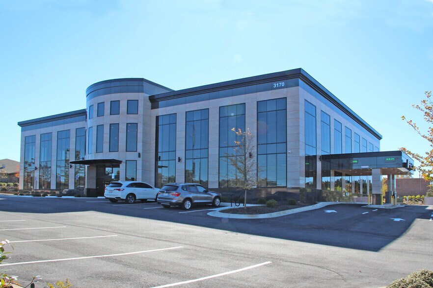 More Photos Of 3170 Peachtree Pkwy, Johns Creek Office For Lease