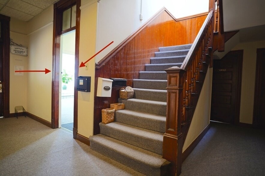 More Photos Of 2 Central St, Ipswich Storefront Retail Office For Sale