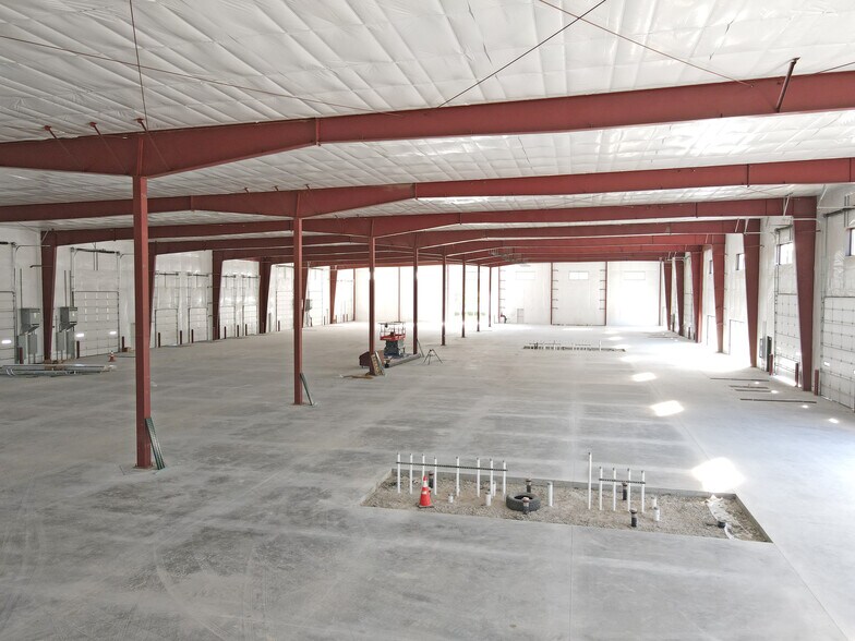 More Photos Of 3300-3310 Mound Rd, Joliet Warehouse For Lease