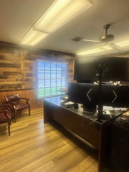 More Photos Of 3232 S Perkins Rd, Memphis Freestanding For Sale