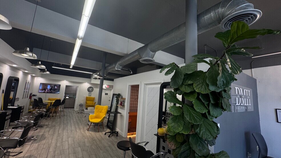 More Photos Of 2600-2614 SW 8th St, Miami Apartments For Lease