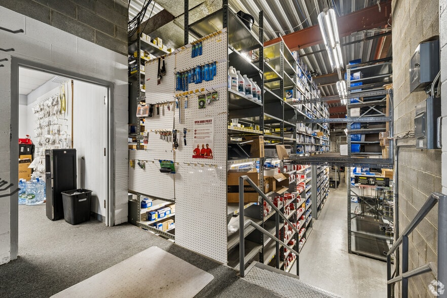 More Photos Of 22 Westmoreland Ave, White Plains Warehouse For Sale