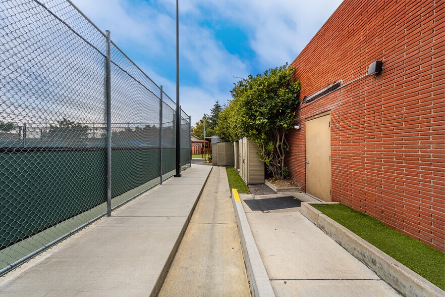 More Photos Of 412 W Carl Karcher Way, Anaheim Schools For Sale