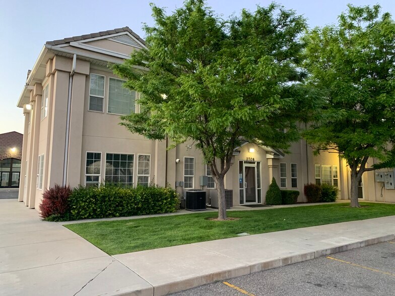More Photos Of 2708-2722 S Redwood Rd, Salt Lake City Office For Lease