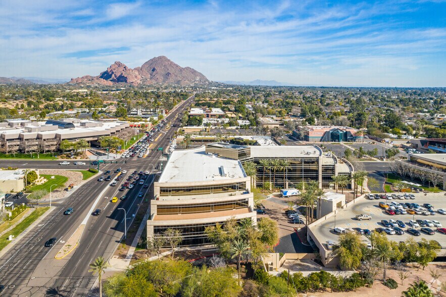 More Photos Of 3131 E Camelback Rd, Phoenix Office For Lease