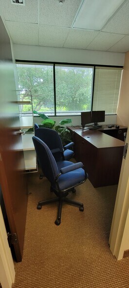More Photos Of 3701 S Osprey Ave, Sarasota Office For Lease