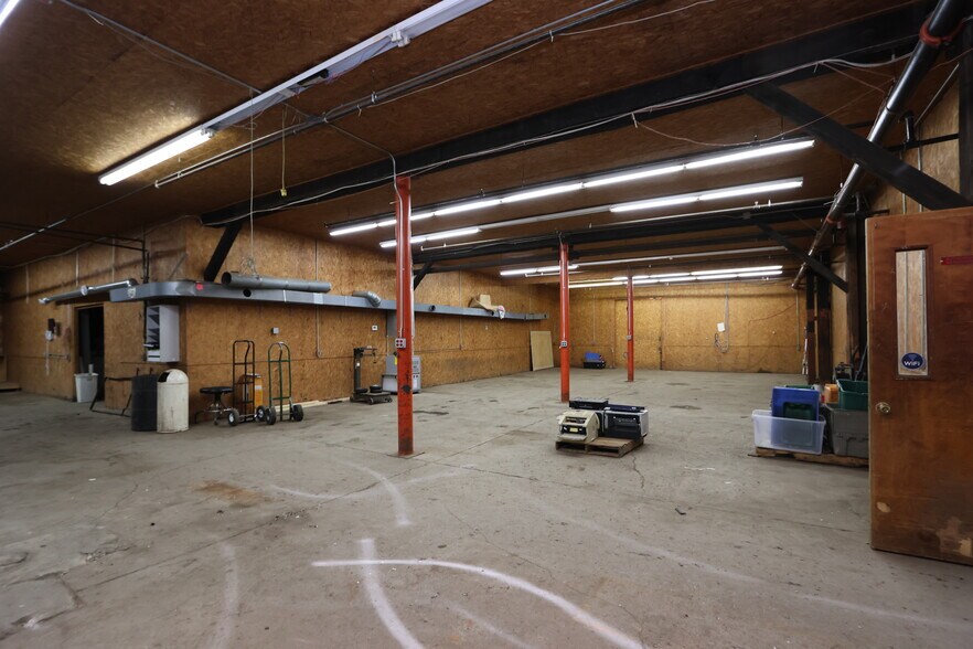 More Photos Of 202 W Livingston Ave, Crestline Warehouse For Sale